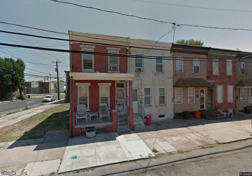 576 Mount Vernon St, Camden, NJ 08103 - photo 1