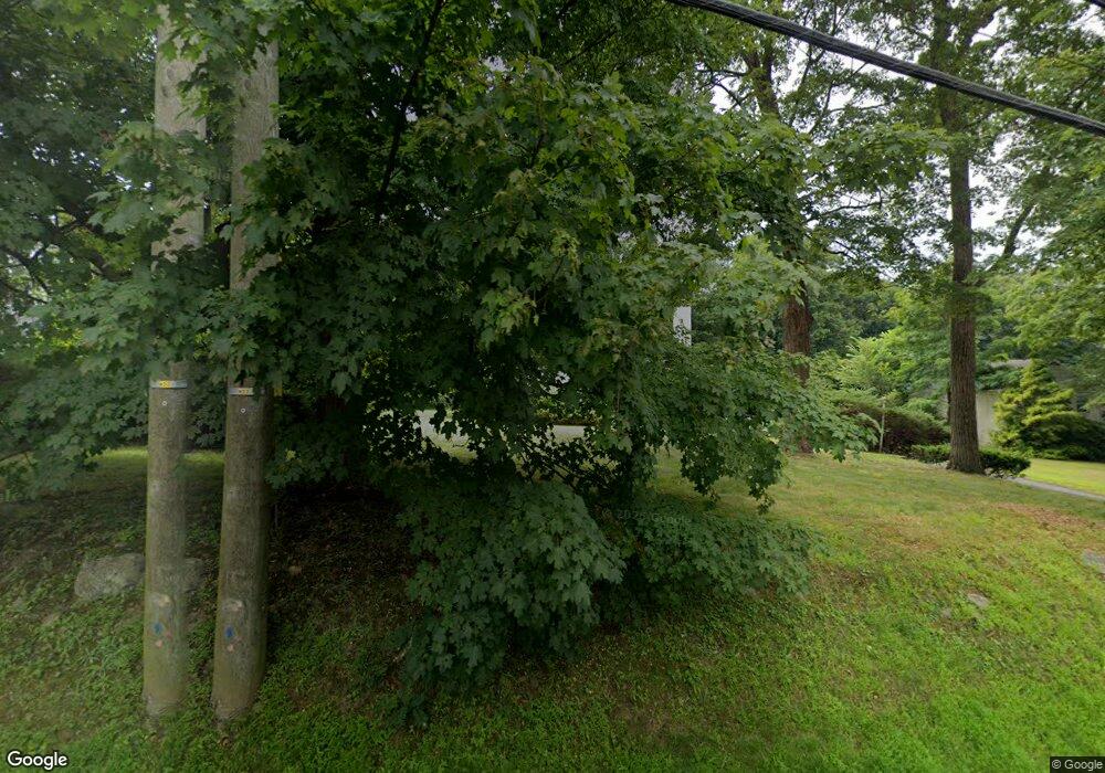 1577 Strawberry Rd, Mohegan Lake, NY 10547 - photo 1