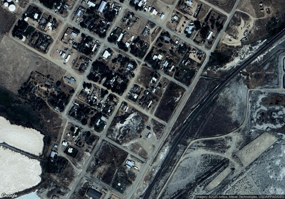 14 3rd Ave NW, Kevin, MT 59454 - photo 1