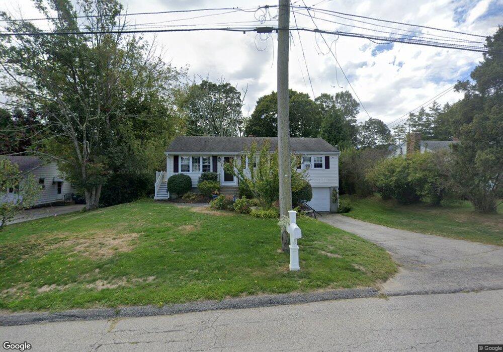40 W Arch St, Pawcatuck, CT 06379 - photo 1