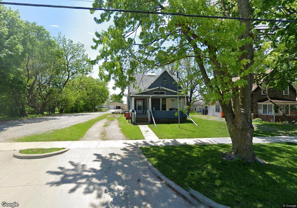 1005 Marshall Ave, Mattoon, IL 61938 - photo 1