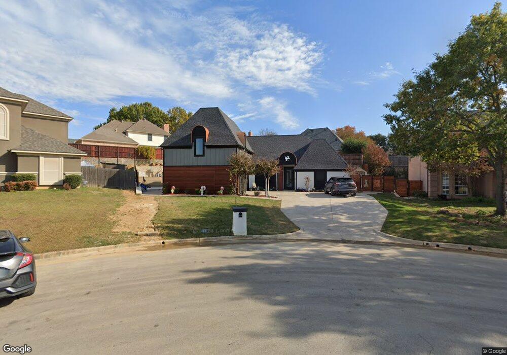 2820 Mesa Ct, Hurst, TX 76054 - photo 1