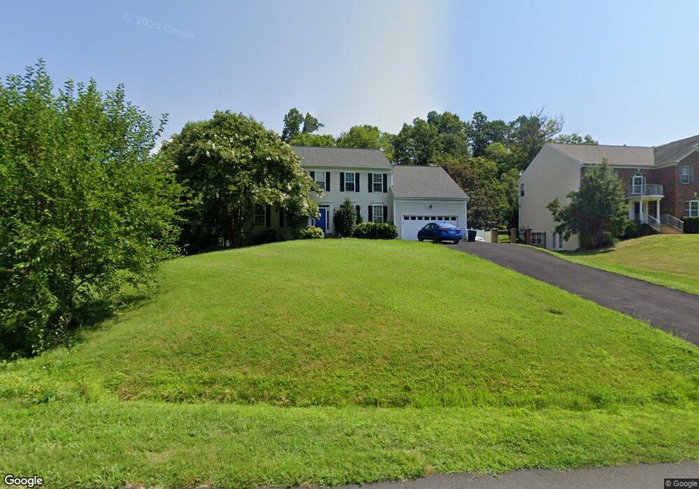 9022 Igoe St, Lorton, VA 22079 - photo 1