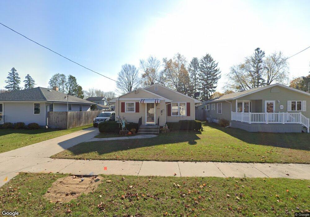 2125 34th St, Two Rivers, WI 54241 - photo 1