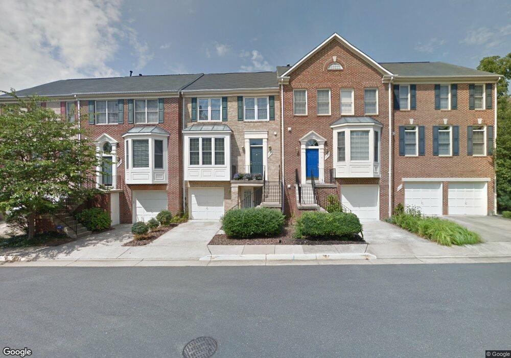 2204 Stefan Dr, Dunn Loring, VA 22027 - photo 1