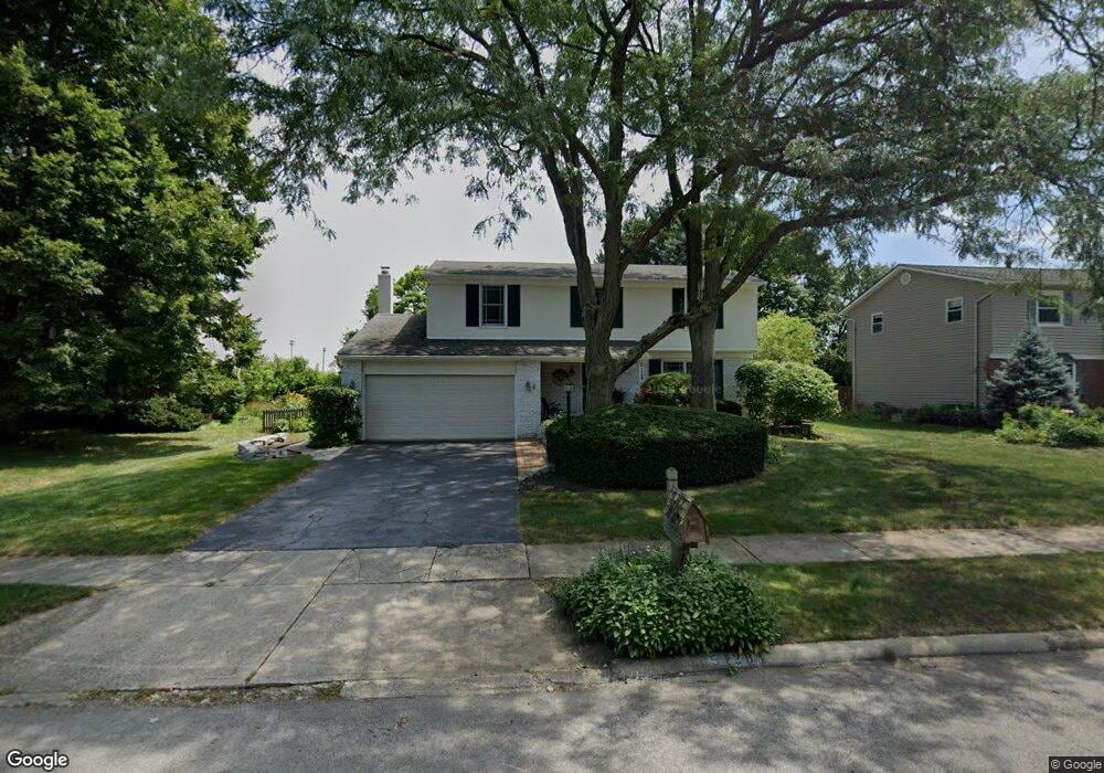 5128 Pebble Ln, Columbus, OH 43220 - photo 1