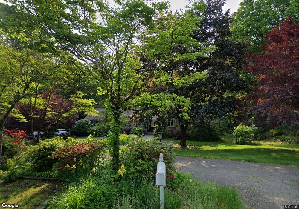 130 Oakridge Rd, Trumbull, CT 06611 - photo 1