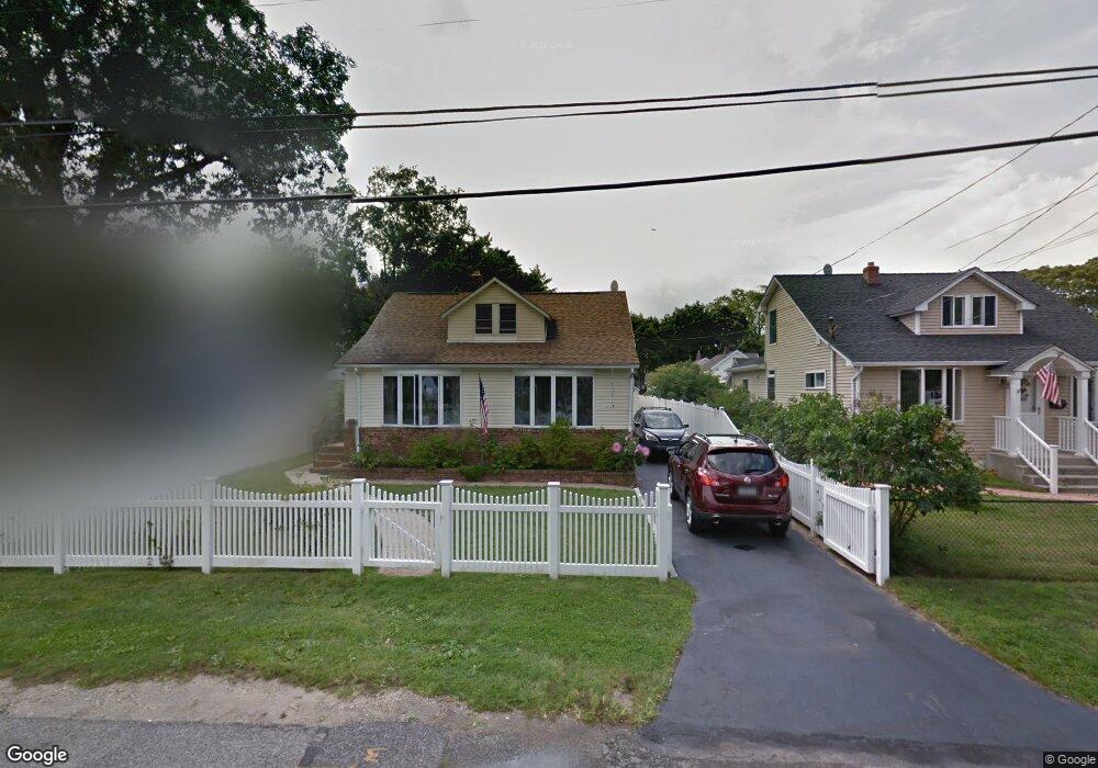 230 Wilson Blvd, Islip, NY 11751 - photo 1