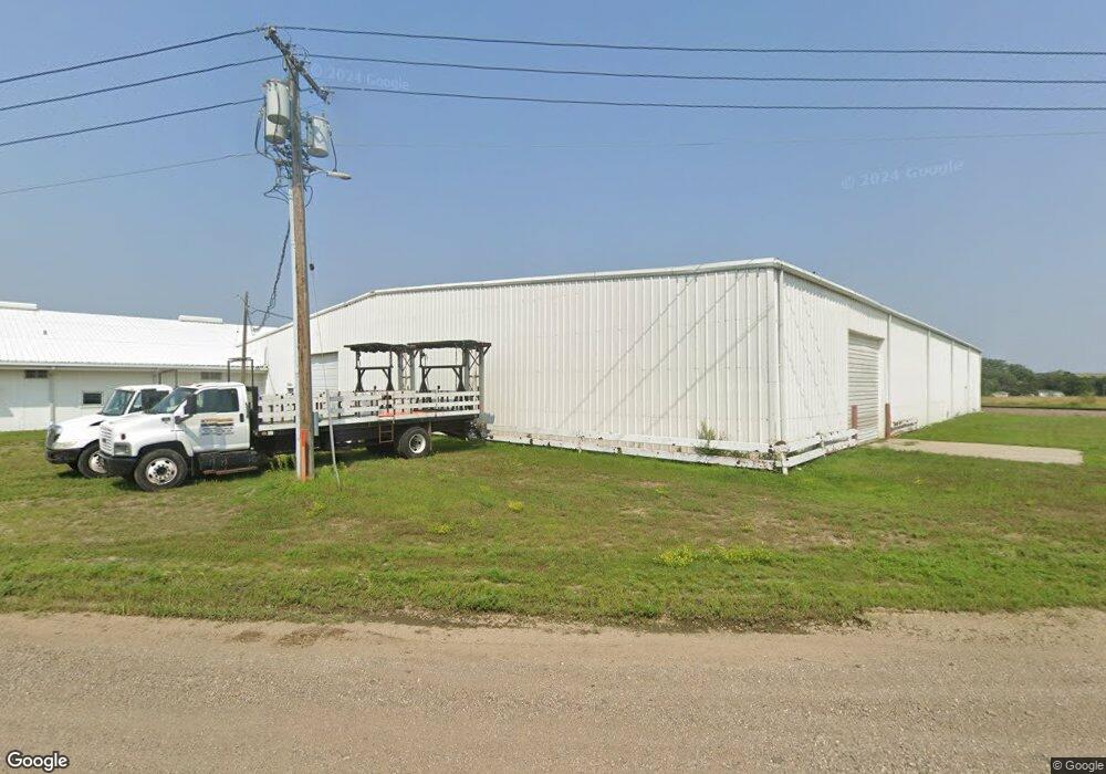 903 15th Ave SE, Jamestown, ND 58401 - photo 1