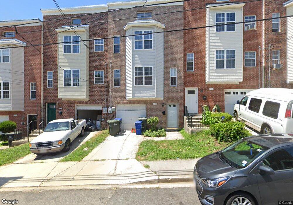 5522 Hunt Place NE, Washington, DC 20019 - photo 1