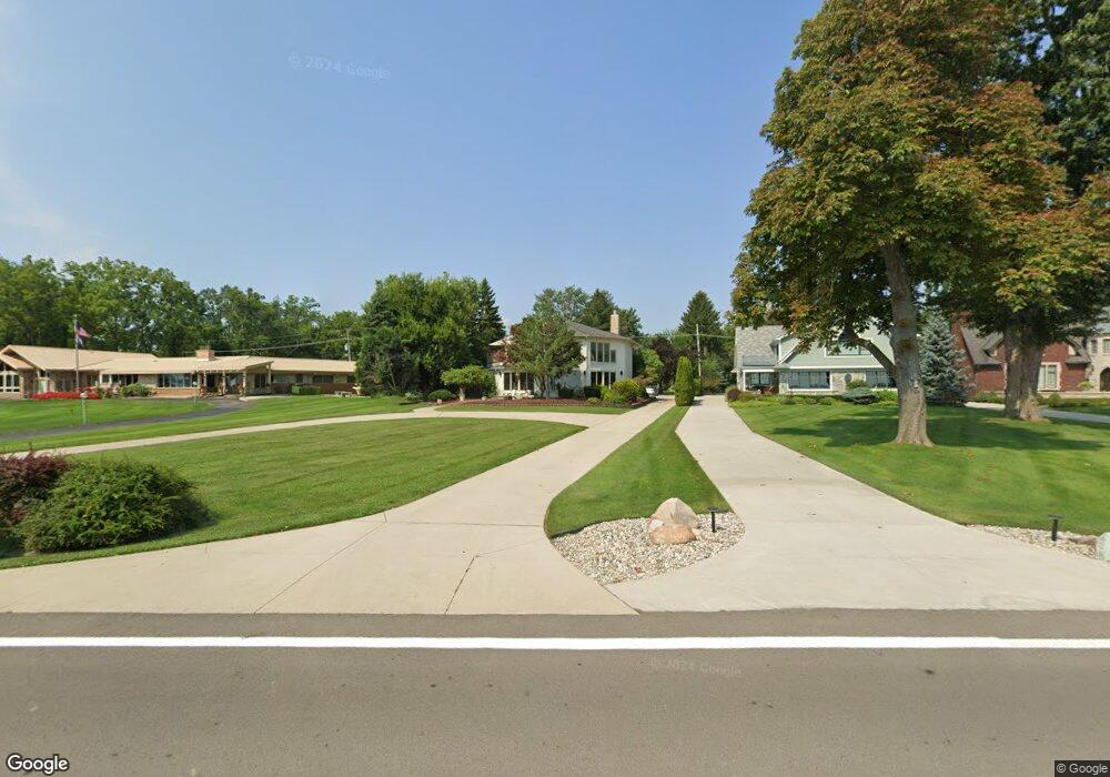 20104 E River Rd, Grosse Ile, MI 48138 - photo 1