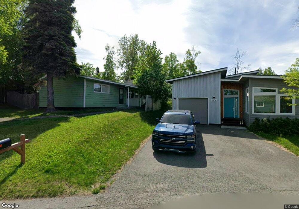 2904 Klamath Dr, Anchorage, AK 99517 - photo 1