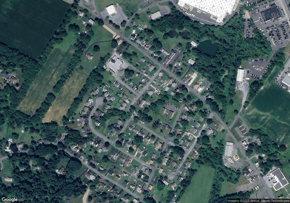 32 Fegley St, Boyertown, PA 19512 - photo 1