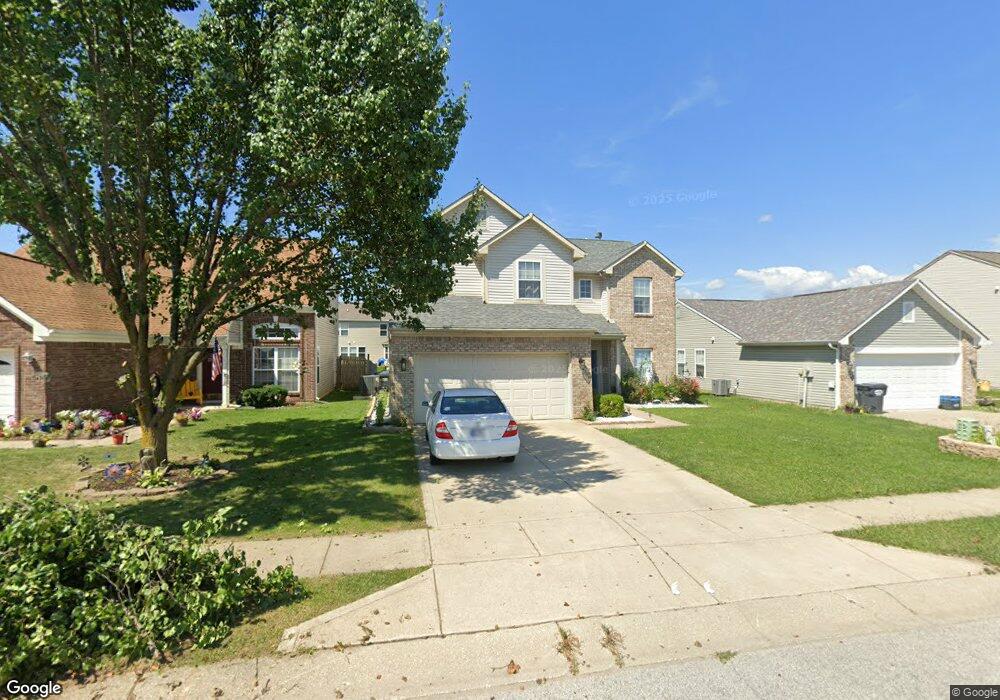 2590 Longleaf Dr, Greenwood, IN 46143 - photo 1