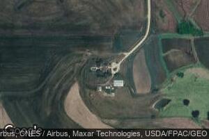 1490 Steiber Rd, Lansing, IA 52151