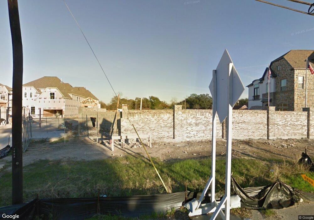 1611 W Rose Terrace Ln, Houston, TX 77003 - photo 1