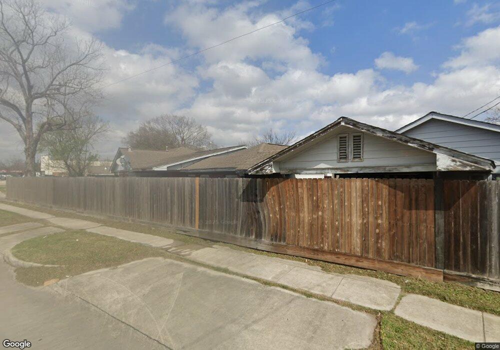 102 Vandel St, Houston, TX 77022 - photo 1