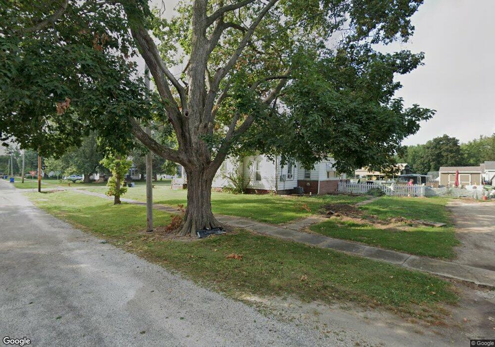 251 S Division St, Virginia, IL 62691 - photo 1