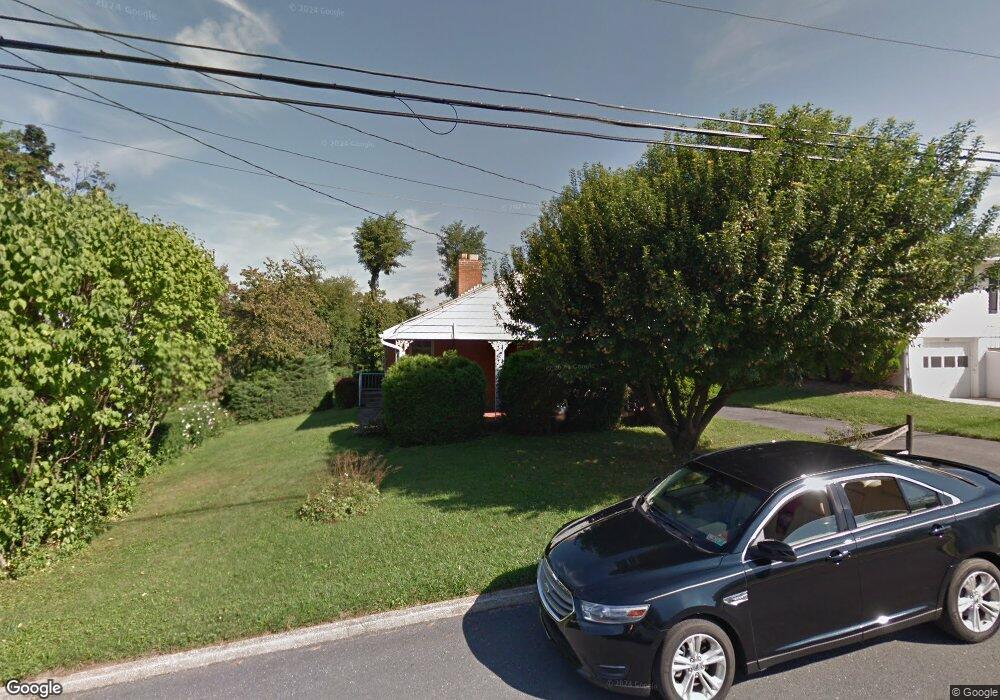 526 W Cumberland Rd, Enola, PA 17025 - photo 1