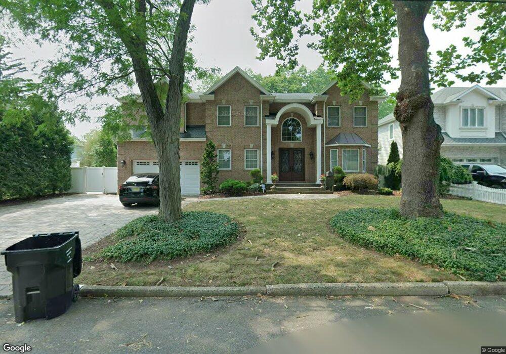 654 Victoria Ave, Paramus, NJ 07652 - photo 1