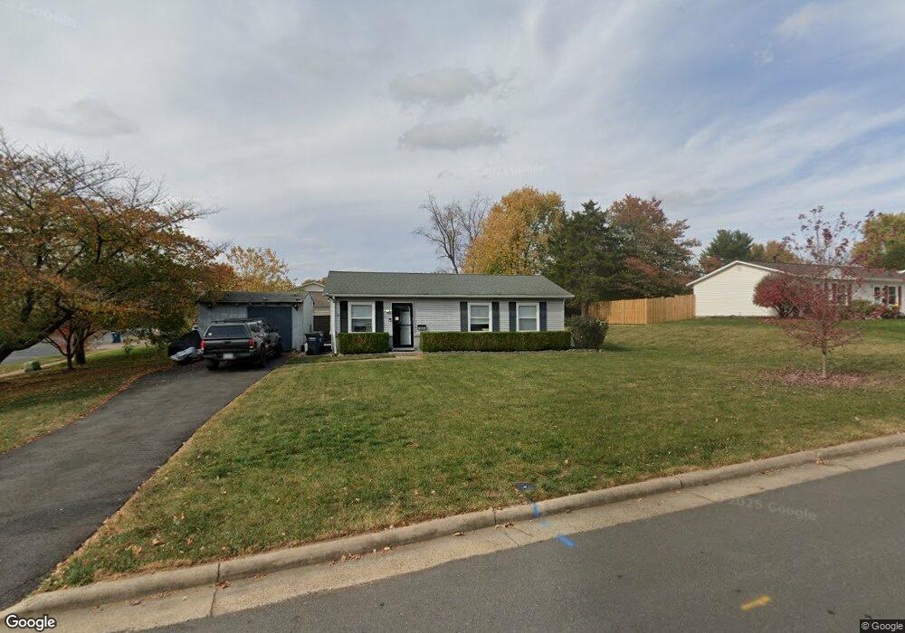 101 N Sycamore Rd, Sterling, VA 20164 - photo 1