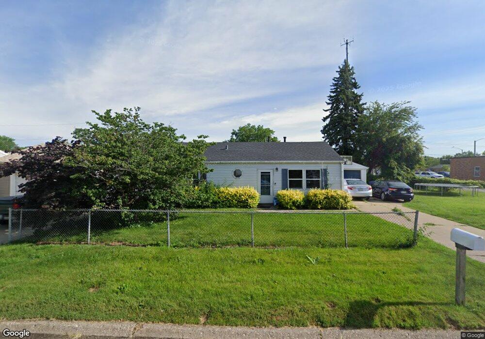 2402 W 67th St, Davenport, IA 52806 - photo 1