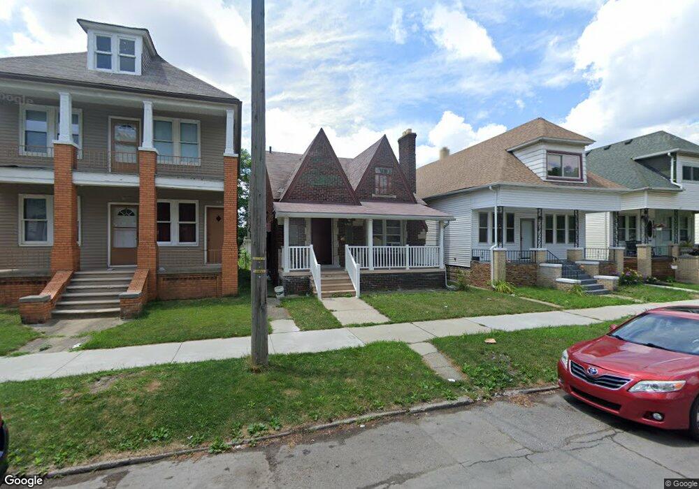 11363 Saint Aubin St, HamtraMcK, MI 48212 - photo 1