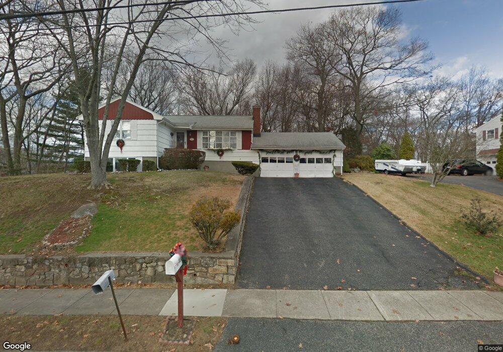 320 Quenby Place, Stratford, CT 06614 - photo 1