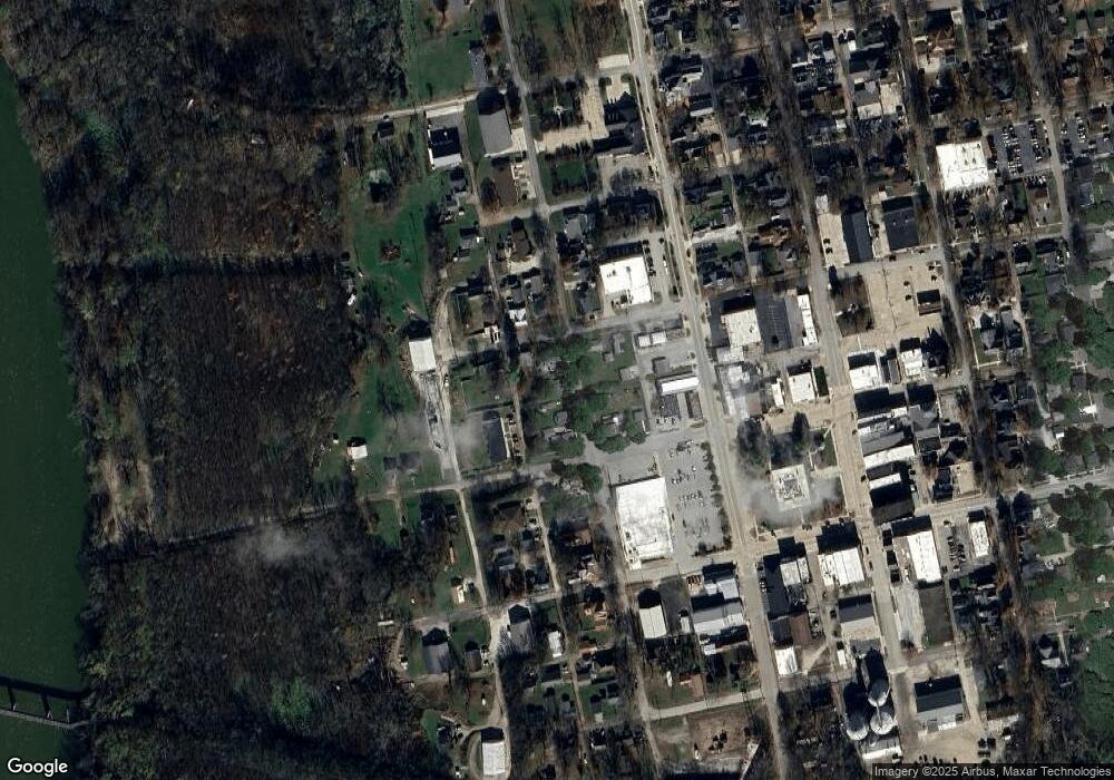 415 2nd St, Covington, IN 47932 - photo 1