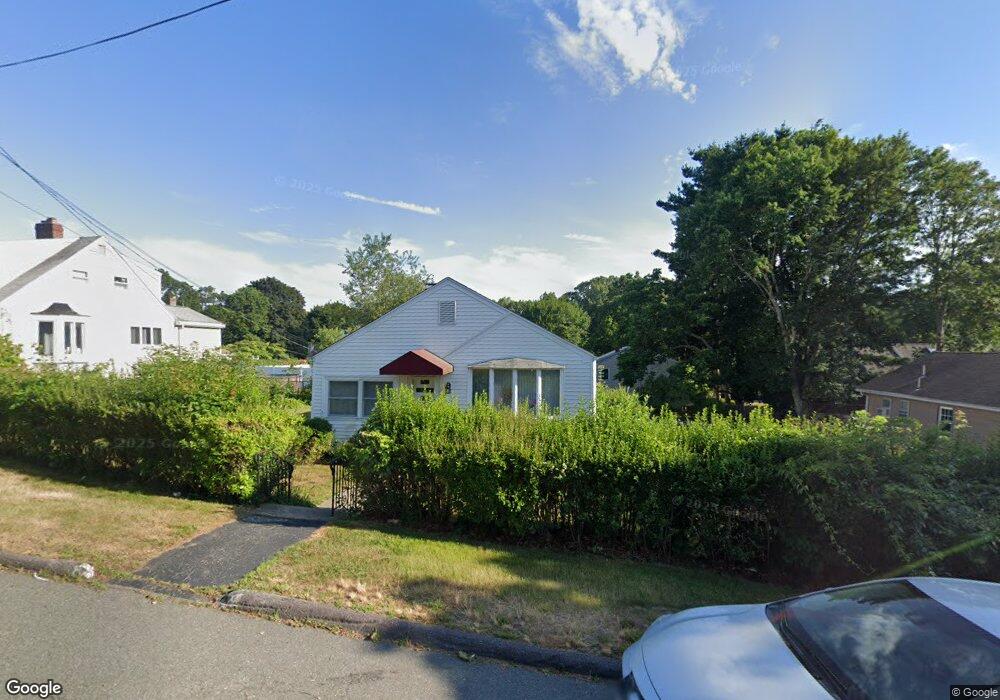 71 Jasper St, Saugus, MA 01906 - photo 1