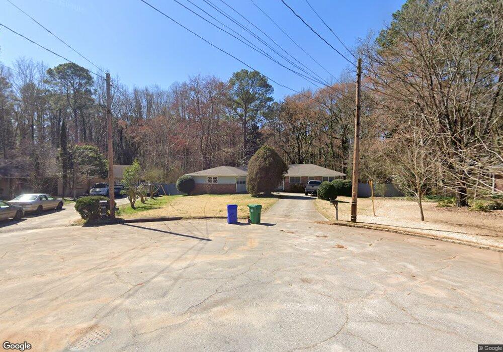 4041 Flintridge Dr, Stone Mountain, GA 30083 - photo 1
