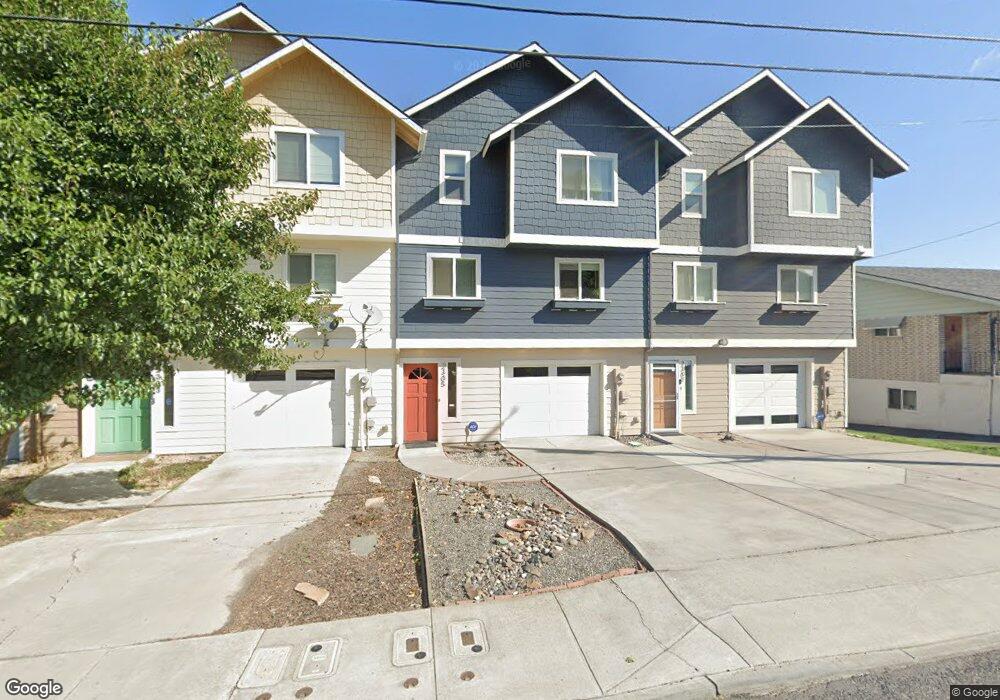 2305 E 10th St, the Dalles, OR 97058 - photo 1