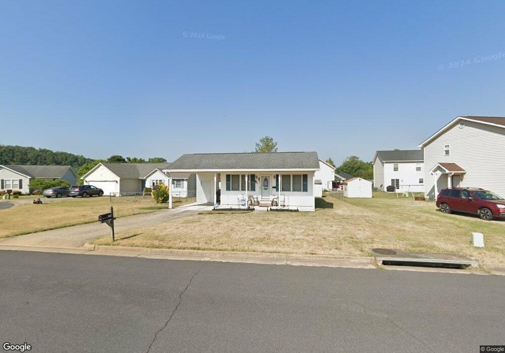 978 Dutchess Cir, Strasburg, VA 22657 - photo 1