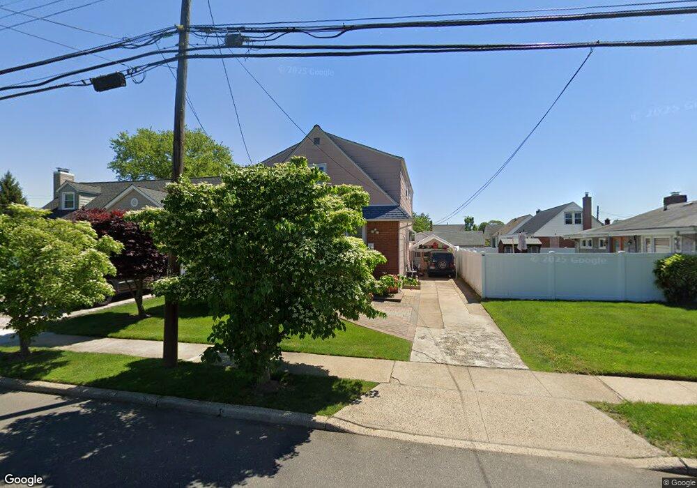 46 Arden Blvd, West Hempstead, NY 11552 - photo 1