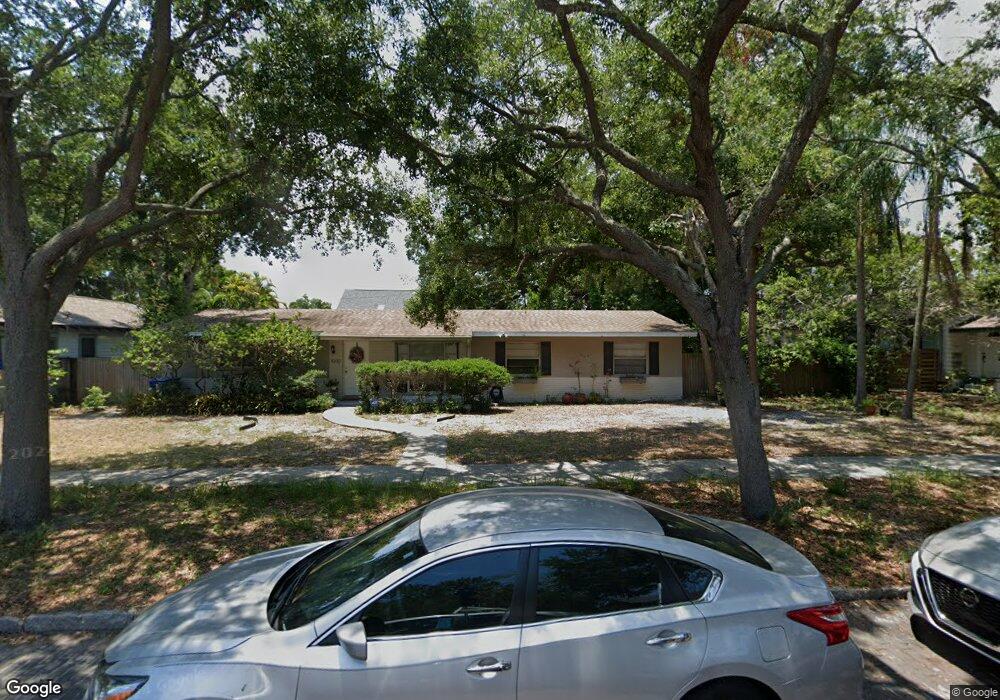 1000 Jackson St N, Saint Petersburg, FL 33705 - photo 1