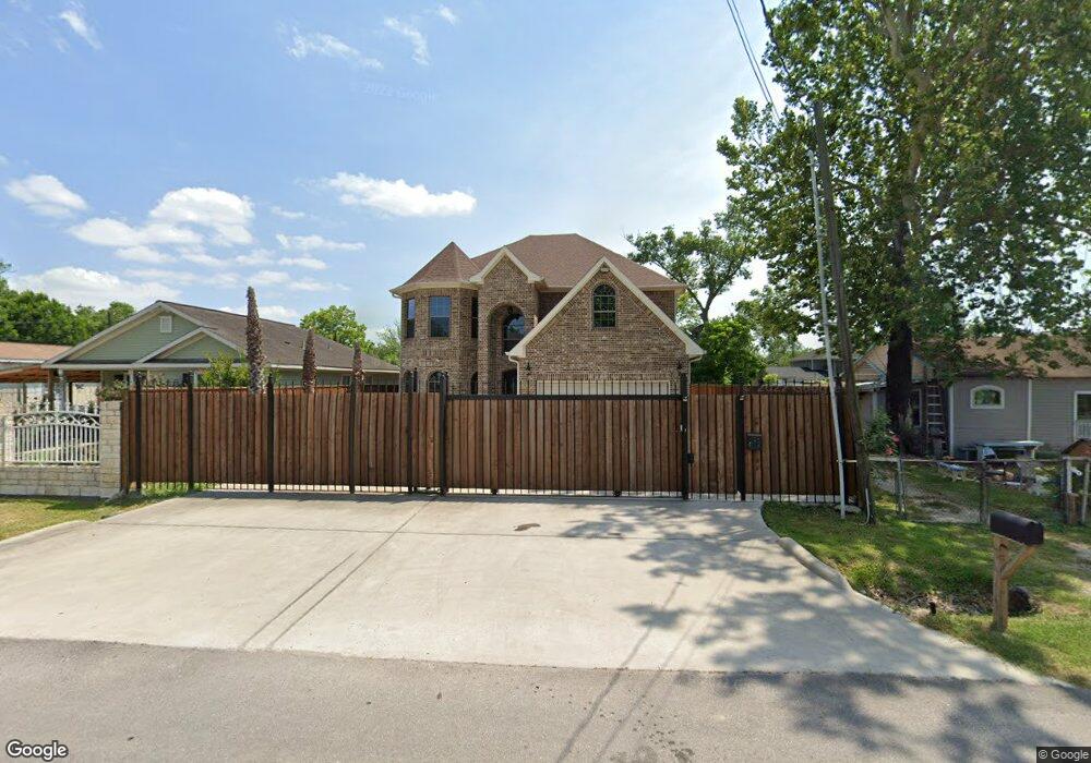 4022 Trenton Rd, Houston, TX 77093 - photo 1