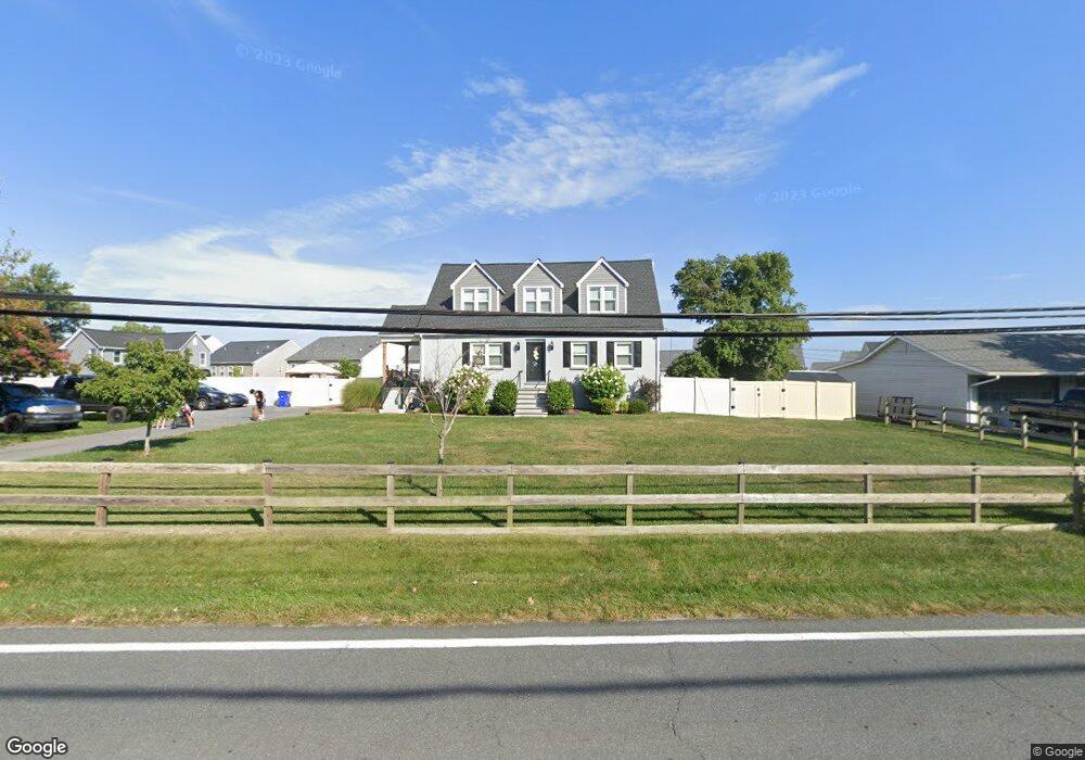 9161 Old Scaggsville Rd, Laurel, MD 20723 - photo 1