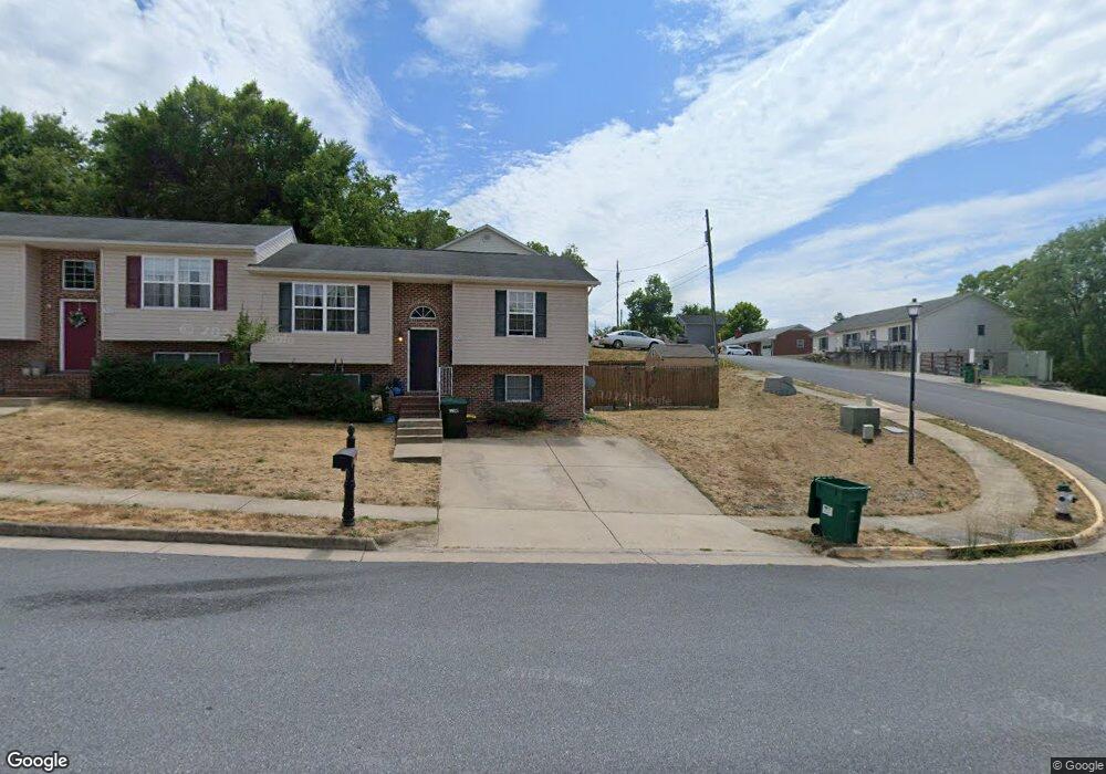 500 Stonewall St, Strasburg, VA 22657 - photo 1