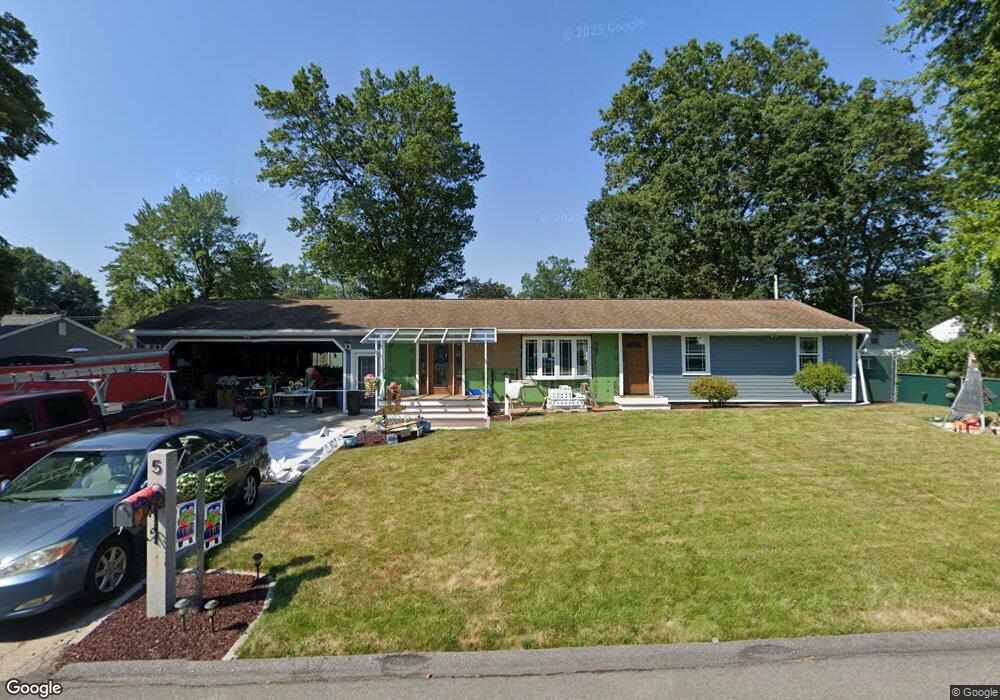 5 Carroll St, Nashua, NH 03063 - photo 1