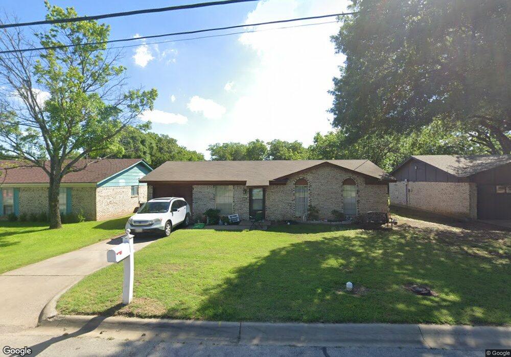 114 Glen Rose Ave, Cleburne, TX 76033 - photo 1