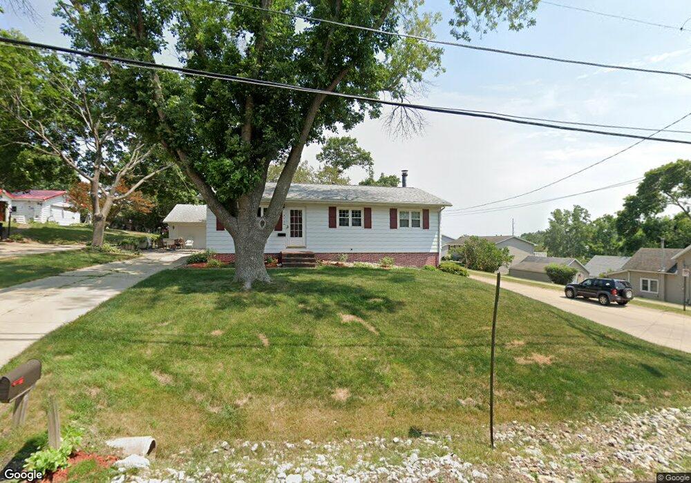 923 19th St NW, Cedar Rapids, IA 52405 - photo 1