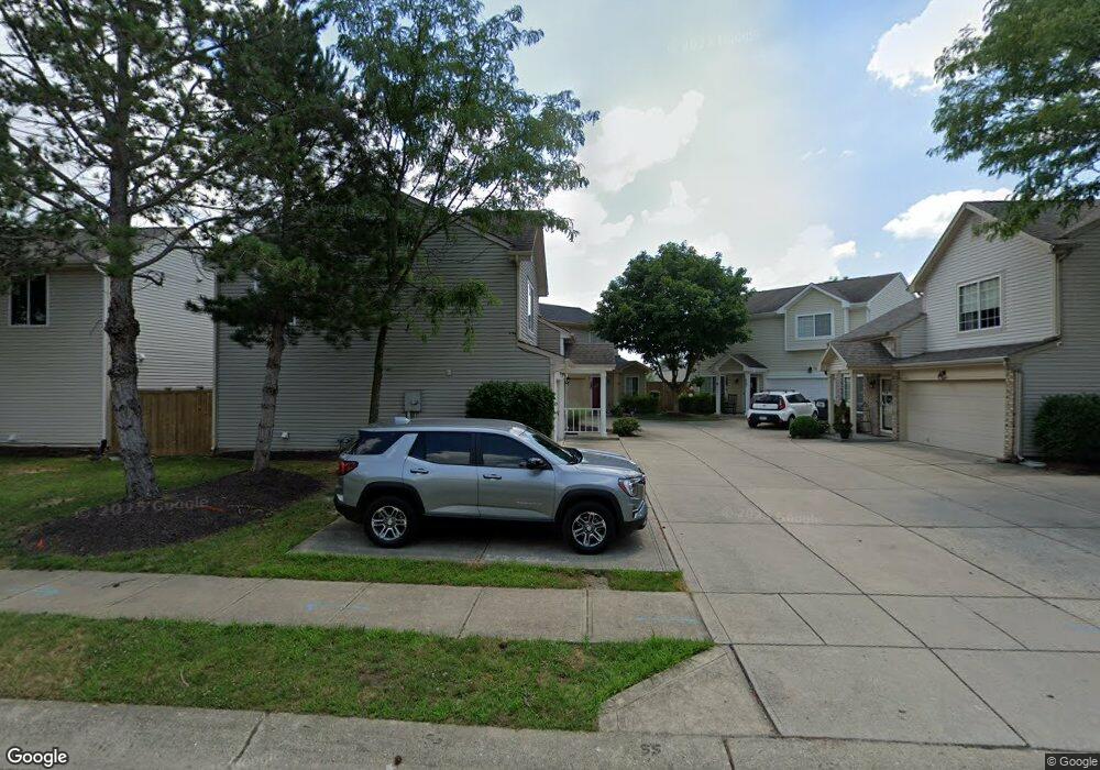 581 Cembra Dr, Greenwood, IN 46143 - photo 1