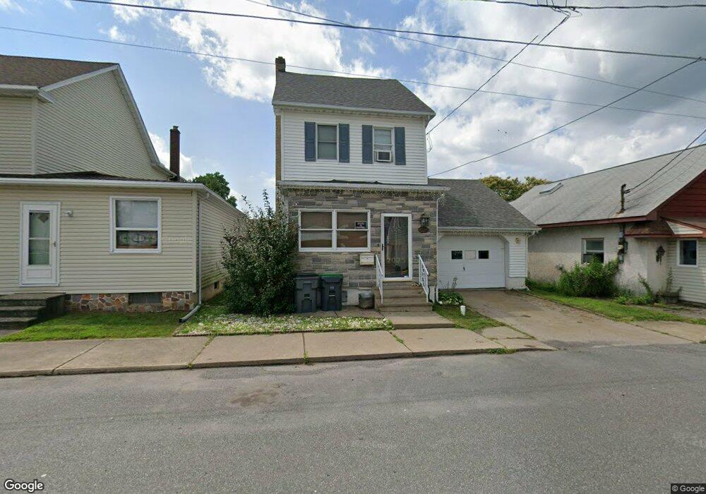 32 S Sheridan St, McAdoo, PA 18237 - photo 1