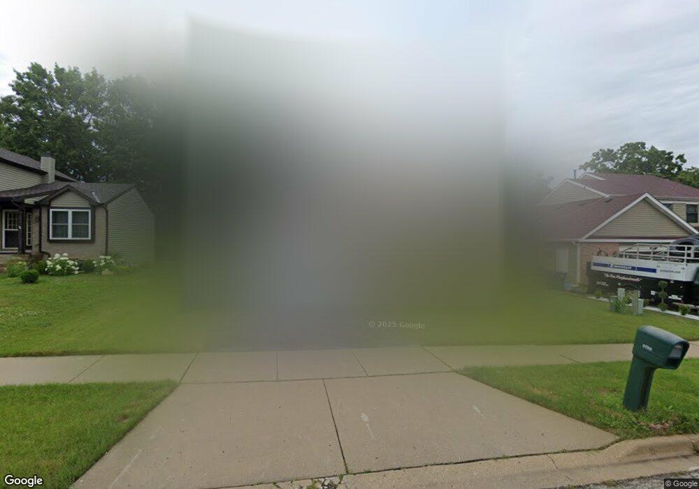 2704 Peppertree Ln, Waukegan, IL 60085 - photo 1