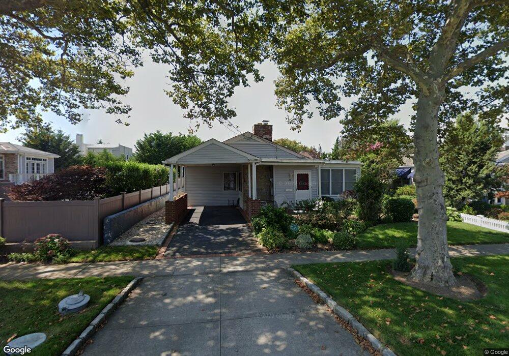 67 Dutchess Blvd, Atlantic Beach, NY 11509 - photo 1