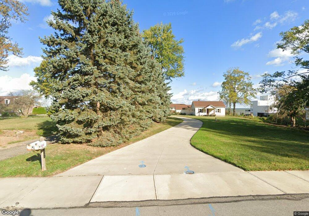 5043 E Lake Rd, Sheffield Lake, OH 44054 - photo 1