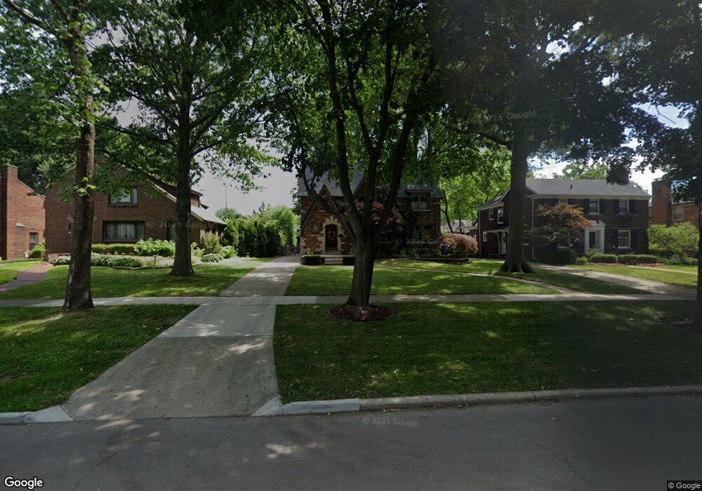 1314 Yorkshire Rd, Grosse Pointe Park, MI 48230 - photo 1