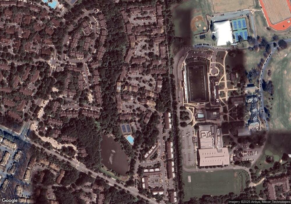 5729 Brewer House Cir, Rockville, MD 20852 - photo 1