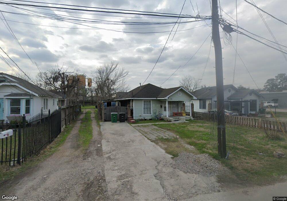 6833 Donlen St, Houston, TX 77022 - photo 1
