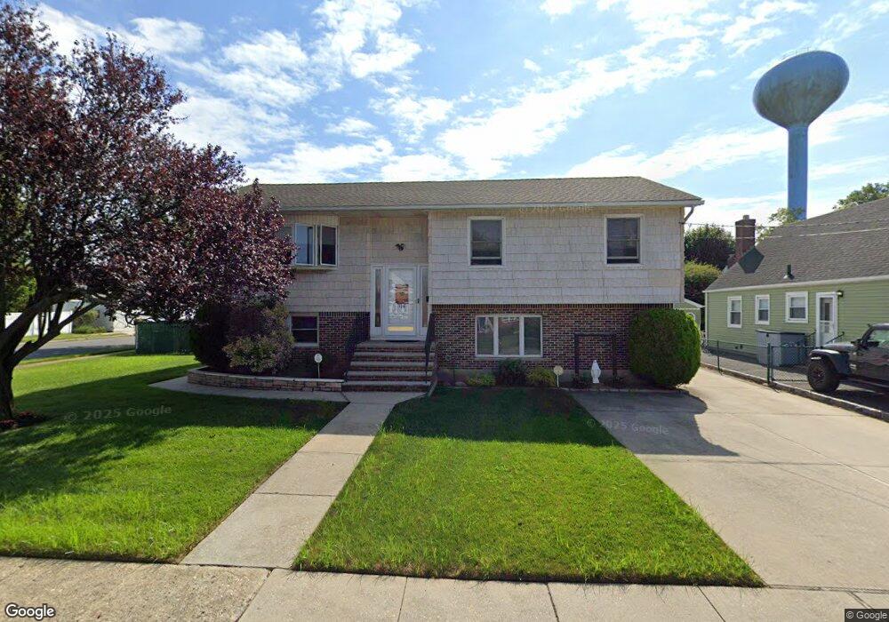 174 Caroline Ave, Garden City, NY 11530 - photo 1